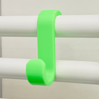 Towel hanger for bathroom radiator