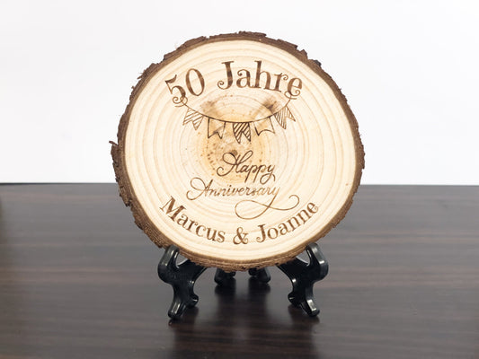 Anniversary wooden disc with personal engraving